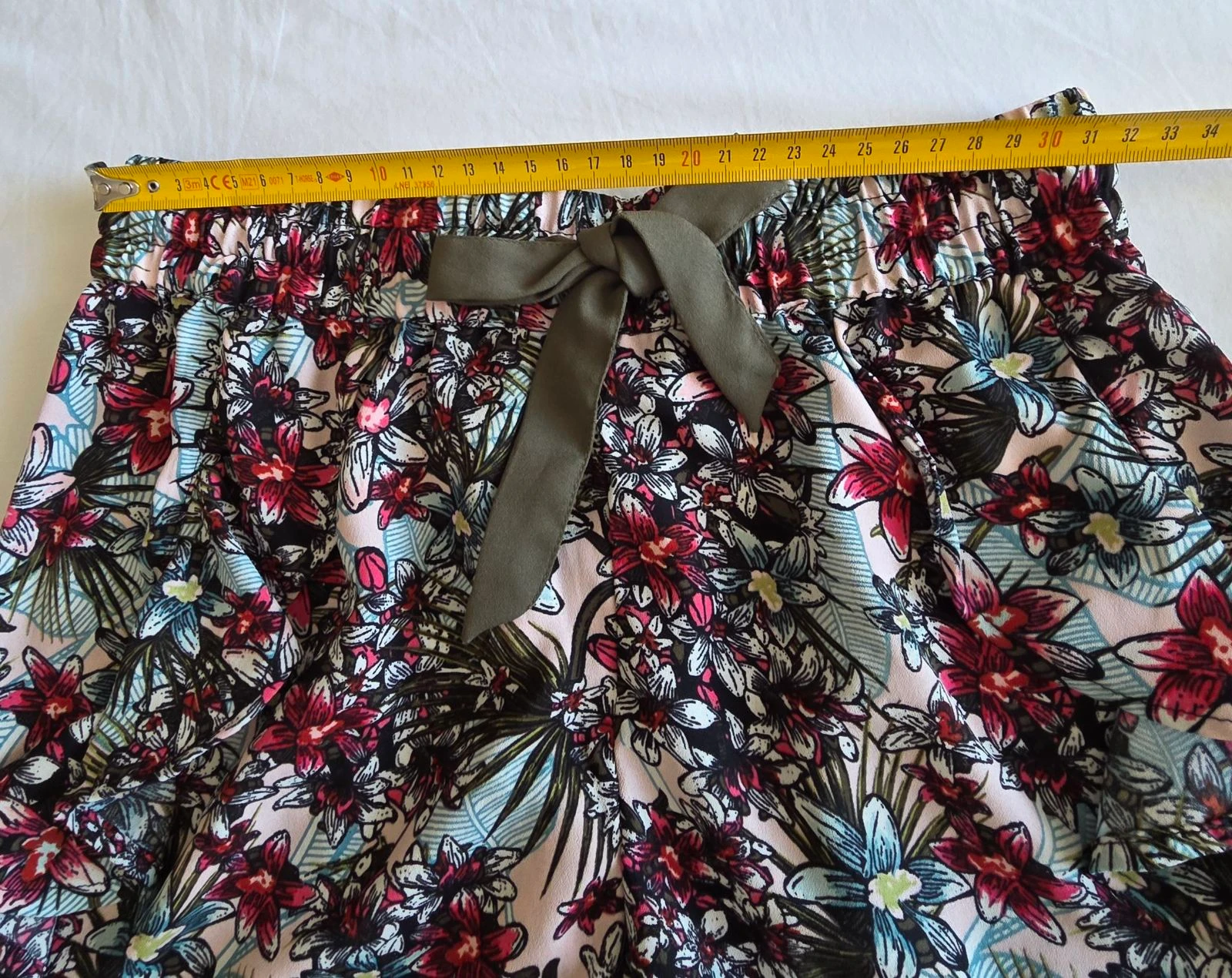 Short fluido con estampado tropical 34 XS Kiabi short de verano con lazo para atar – photo 6